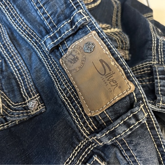 Silver Jeans Dark Blue Ankle & Cropped Jeans - Picture 6 of 10